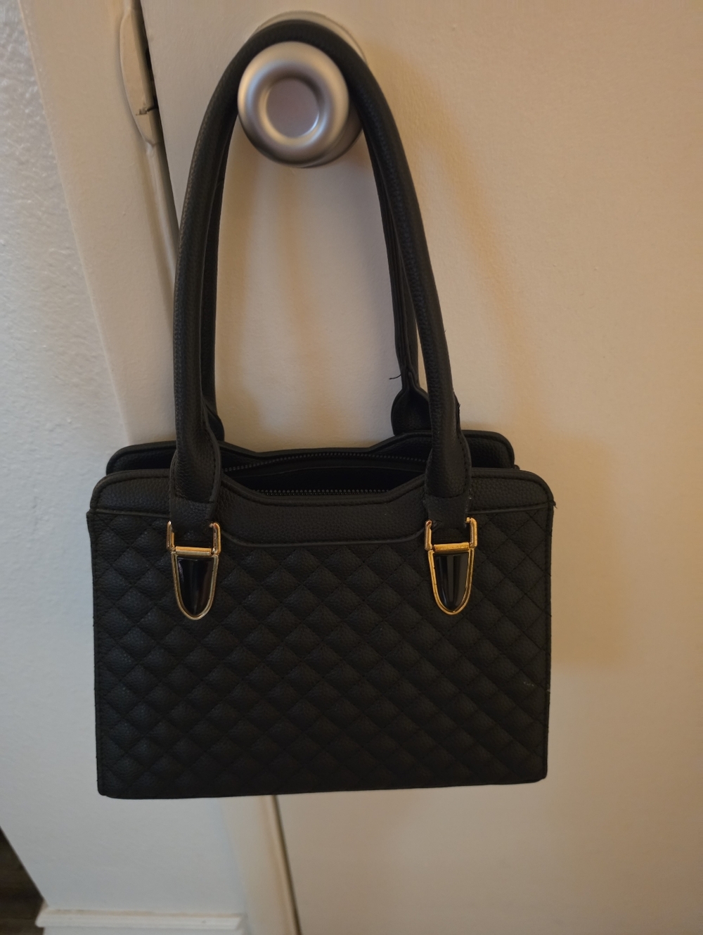 Classic Black Quilted Tote Handbag - Gold Hardware